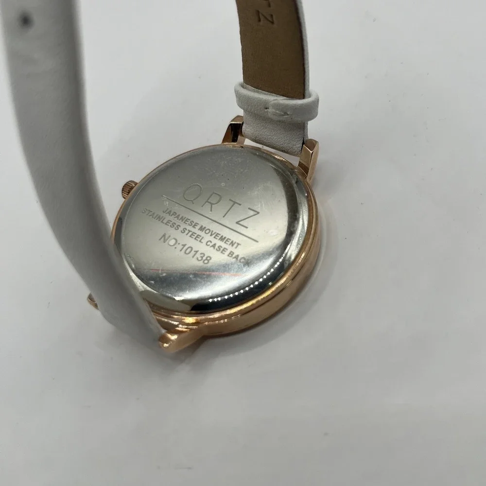 QRTZ Women's‎ Floral Large Dial Quartz Watch with Leather Band- New Battery!
